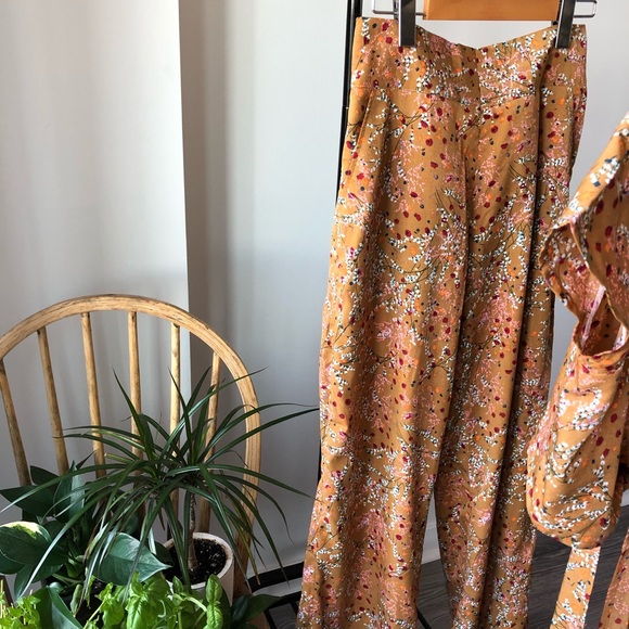 Sets 🌸 - Picture 3 of 8